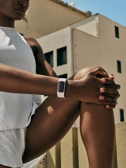 Fitbit Charge 6 - Activity Tracker - Porselein — thumbnail 6