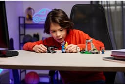 LEGO® Fortnite® Peely en Sparkplugs Kamp - 77075 — thumbnail 8