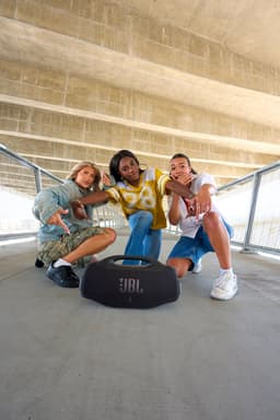 JBL Boombox 4 - Portable Bluetooth Speaker - Draagbaar & Krachtig - Draadloze Muziek Box - 34 uur - Waterdicht - IP68 - Zwart — thumbnail 3