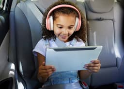 WiseQ ANC Kinderkoptelefoon – Roze Draadloze Koptelefoon Meisje – Active Noise Cancelling – 35u Bluetooth en Microfoon – Incl. 100+ Stickers — thumbnail 11