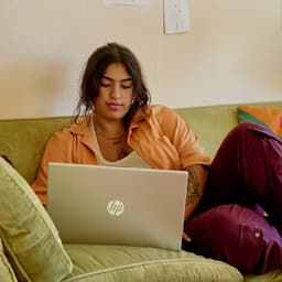 HP 15-fd0046nd Intel® Core™ i5 i5-1235U Laptop 39,6 cm (15.6") Full HD 8 GB DDR4-SDRAM 512 GB SSD Wi-Fi 6 (802.11ax) Windows 11 Home Zilver — thumbnail 3