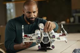 LEGO Star Wars X-Wing Starfighter - 75355 — thumbnail 2