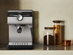 Krups Authentic C40 XP381B - Pistonmachine - Inclusief Melkopschuimer - Compact - Stijlvol Design - Geschikt voor Espresso en Latte — thumbnail 4