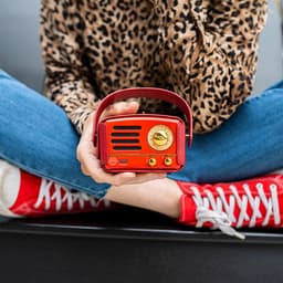 MUZEN OTR Metal - Draagbare FM-radio Bluetooth luidspreker - 10 Uur Speeltijd - Bluetooth Speaker - Draadloze Speaker - Mini Bluetooth speaker - Draagbare speaker - Rood — thumbnail 10