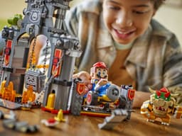 LEGO® Super Mario™: Mario Kart™ – Bowsers Kasteel - 72039 — thumbnail 16