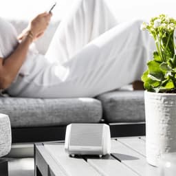 Vonmählen Air Beats Mini Portable Bluetooth Speaker White — thumbnail 3