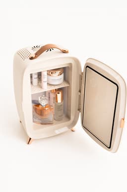 Knikker Skincare Fridge 6 Liter - Mini Koelkast voor Make-up en Drinken - Stil & Energiezuinig - Incl. Ice Globe — thumbnail 8