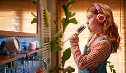 PHILIPS TAK4200MP 4200-serie On Ear draadloze opvouwbare hoofdtelefoon voor kinderen - 45 uur afspeeltijd, beperkt volume, Audio delen, laadkabel meegeleverd - Ambiant verlichting - Magenta Paars — thumbnail 11