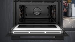 Siemens CM776G1B1 - iQ700 - 60cm x 45cm - Compacte inbouw bakoven met magnetron - Eenvoudig te reinigen met pyrolytische zelfreiniging activeClean - cookControl Pro: altijd uitstekende resultaten - — thumbnail 4